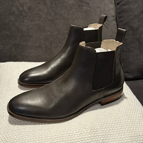 Banana Republic | Shoes | Nwot Mens Banana Republic Drake  display picture 3